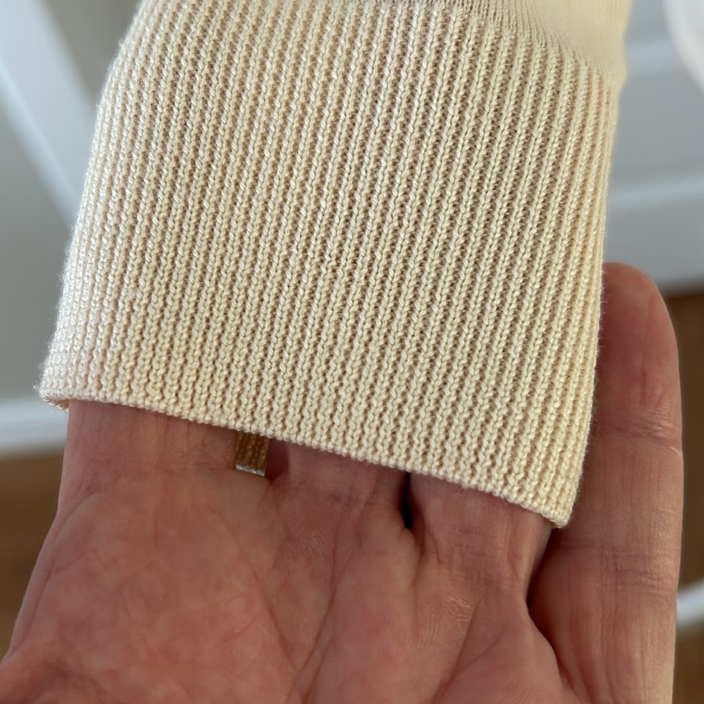 Theory Sweater - Picture 4 of 8